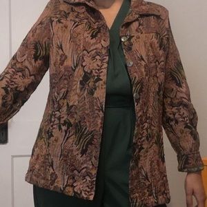 Vintage Tudor Court by by Haband it is large please look at photos for size.